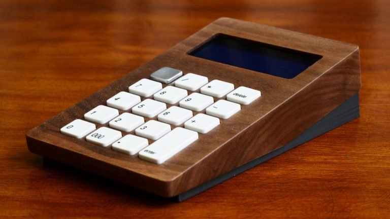 Woody brings class to the world of RPN calculators