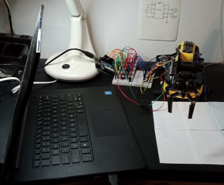 Controlling a robot arm over the internet