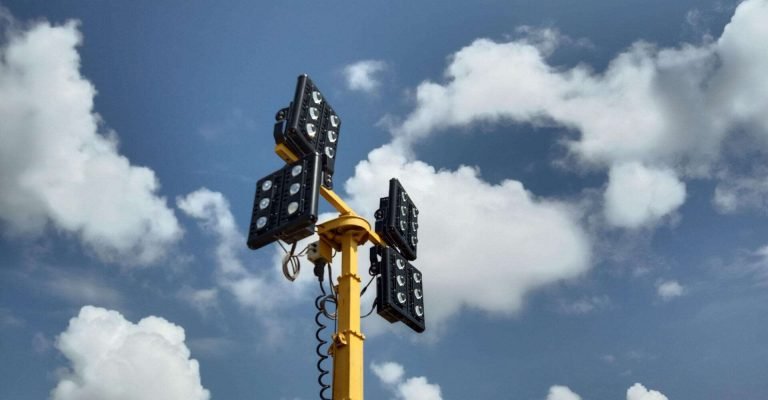 Use Light Towers Effectively on Your Tasmanian Work Site