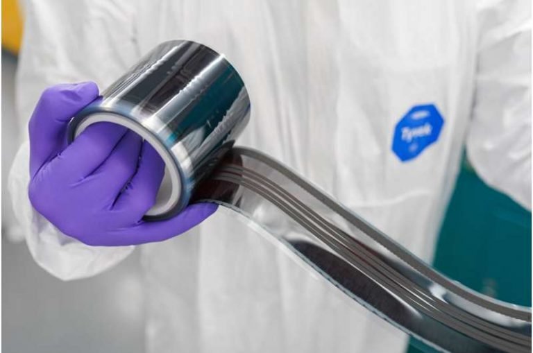 World’s First Roll-To-Roll Printable Solar Cell